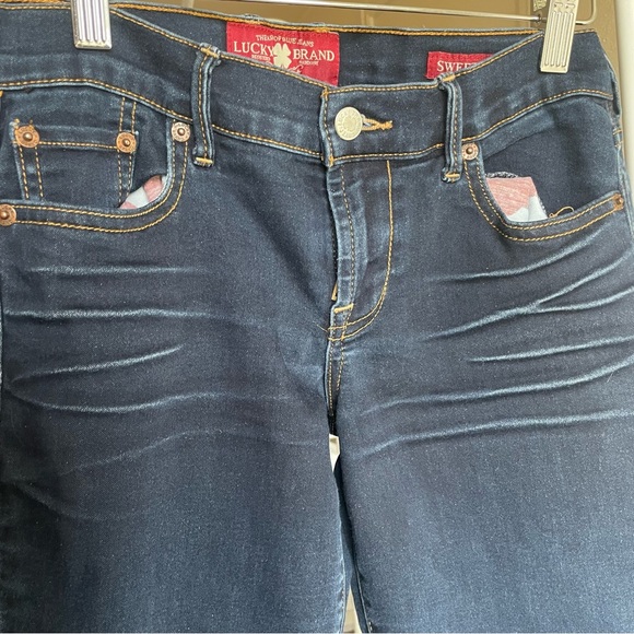 🌸$10 add-on🌸 Lucky Brand Sweet N Low Jeans - Picture 2 of 5